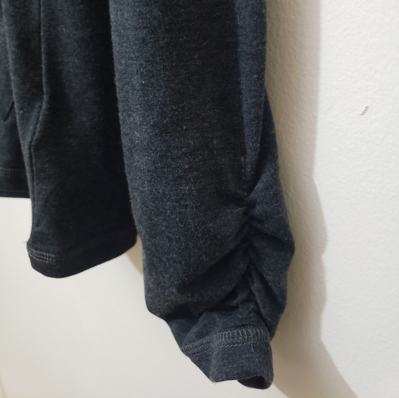 Exercise sweater - Picture 4 of 5